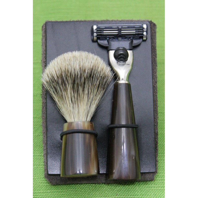 Set Barba da Viaggio Corno Bovino Set Barba da Viaggio Corno Bovino