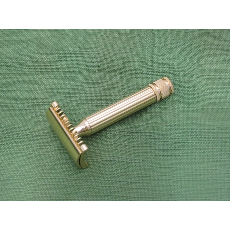 RASOIO DI SICUREZZA FATIP CLASSIC DORATO RASOIO DI SICUREZZA FATIP CLASSIC DORATO