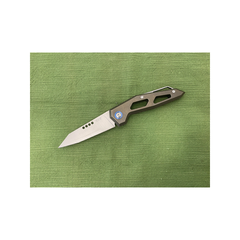 MKM Edge Coltello Titanio Anodizzato Bronzo MKM Edge Coltello Titanio Anodizzato Bronzo