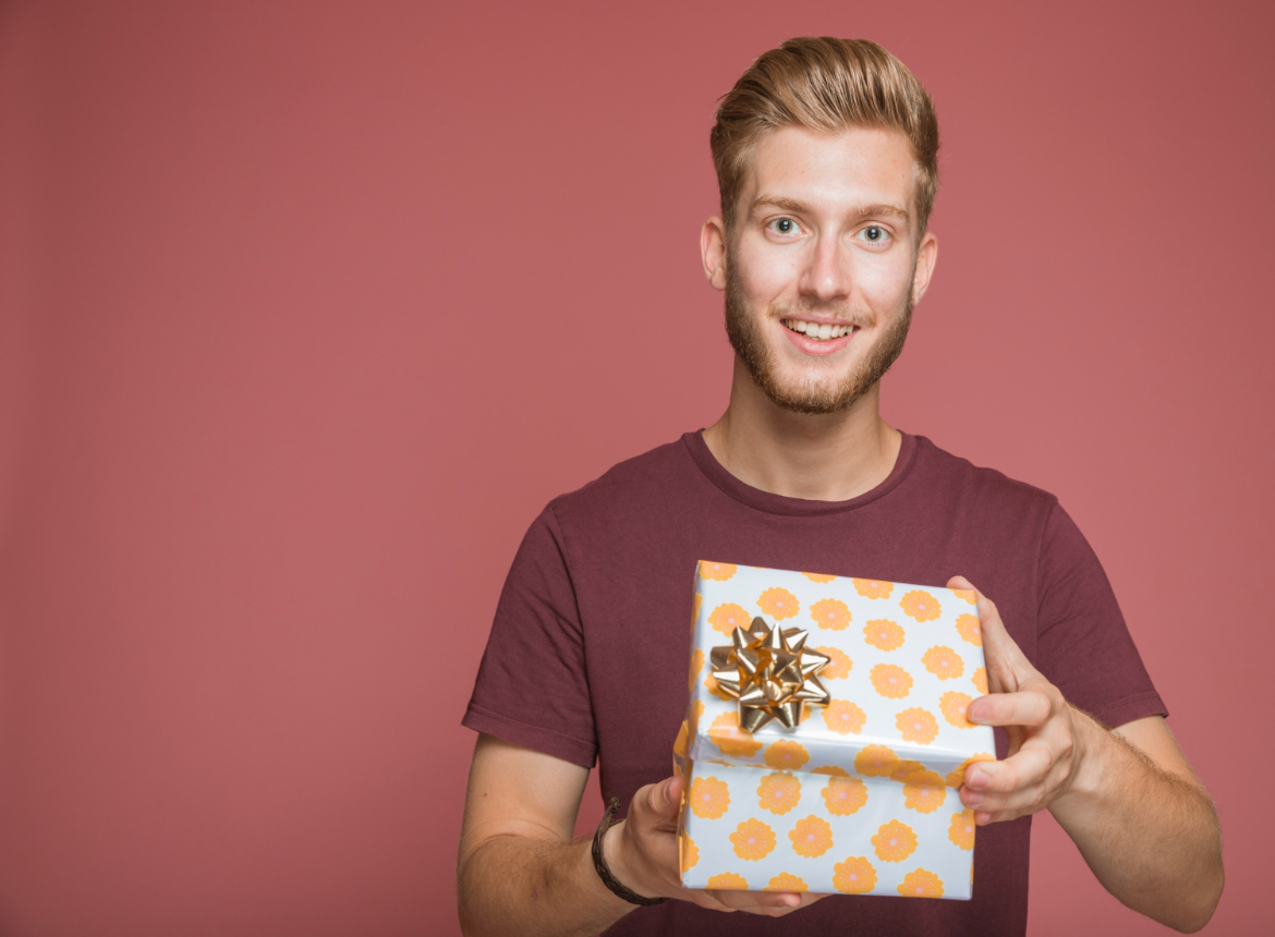 Idee Regalo per Natale 2023: Prodotti per la Cura della Barba